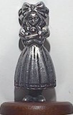 伊莉丝・夏特布里安 Metal Figure