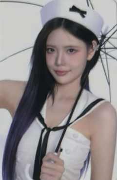 夏莹 25青春盛典场限纪念小卡 ver.B