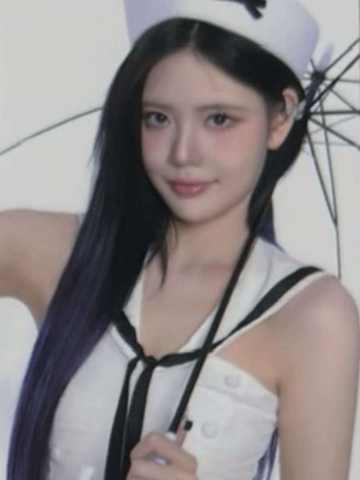 夏莹 25青春盛典场限纪念小卡 ver.B