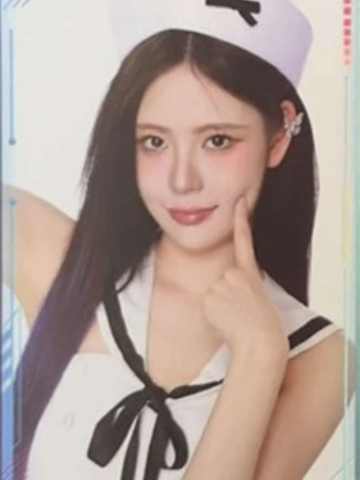 夏莹 25青春盛典场限纪念闪卡