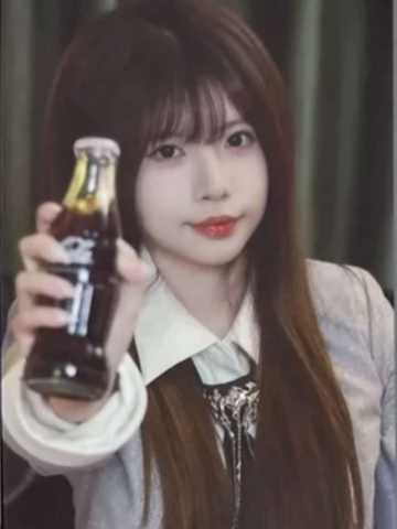 白佳媛 modern flash春季小卡ver.B