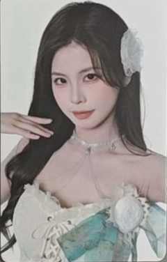 申雨鑫 25青春盛典场限纪念小卡 ver.C