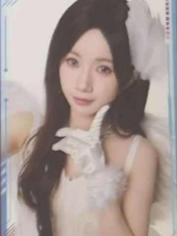 李秋月 25青春盛典场限纪念闪卡