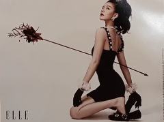 elle8月刊海报ver.B