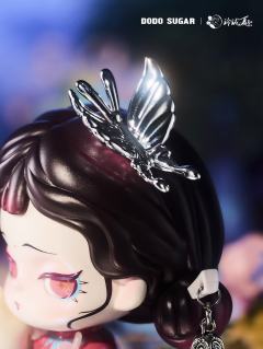 蝶牵花绕梦-资料图
