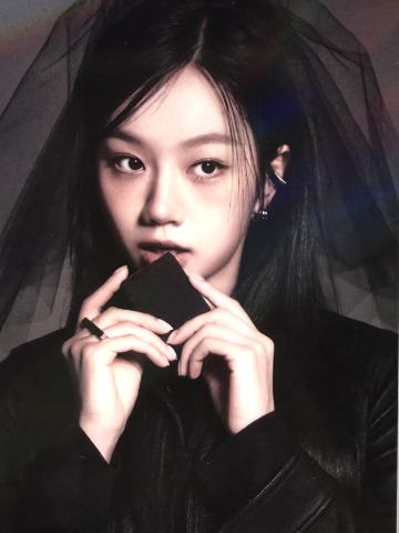 SnackPaper黑钻女孩限定闪光宣传卡 Ver.B