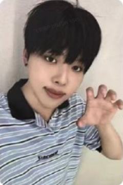 爱豆驿站上海签售2