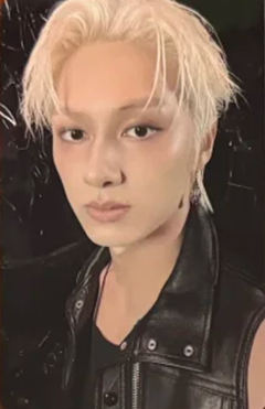 yzy北京签售卡 俊