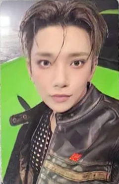 yzy北京签售卡 秀