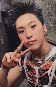 yzy北京签售卡 荣