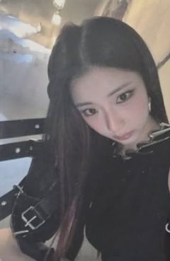 快闪4w满额卡 露