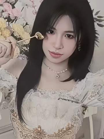 杨可璐《秋欧》主题小卡 ver.B