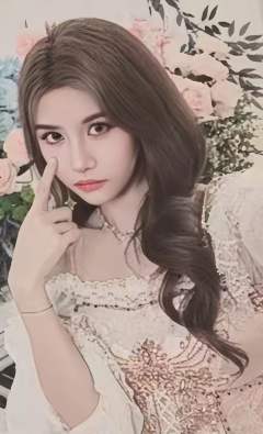 朱怡欣《秋欧》主题小卡 ver.B