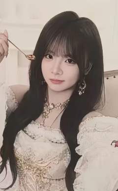 叶溁语《秋欧》主题小卡 ver.A