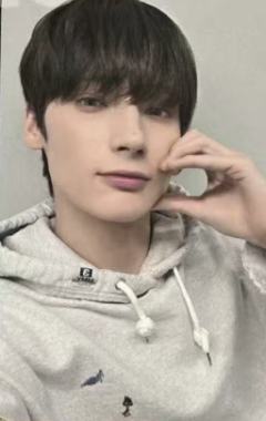 yzy签售2.0 5
