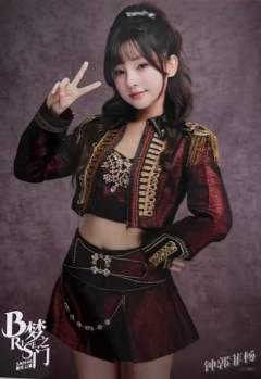 钟郭菲杨《B·RISE梦之门》生写ver.B