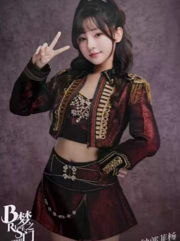 钟郭菲杨《B·RISE梦之门》生写ver.B