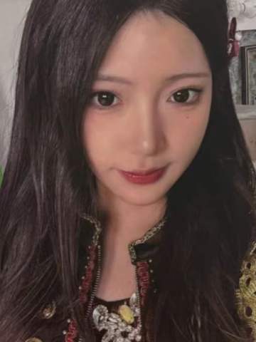 蒋欣洳《B·RISE梦之门》小卡