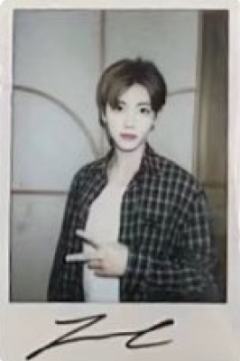 fanme预售拍立得 娜