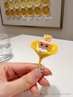 银杏叶小精灵-资料图