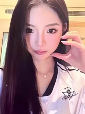 许杨玉琢《Dreams Never Die》小卡ver.C