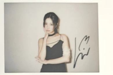 精品购物指南杂志拍立得 ver.D