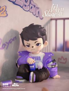 请与我约会系列-资料图