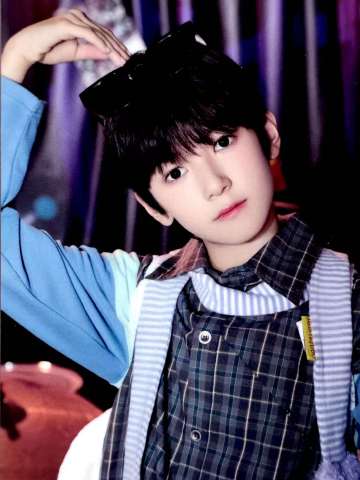 25台历单人款小卡 智恩涵ver.D