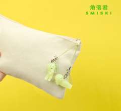 隐藏款-呐喊角落君-资料图
