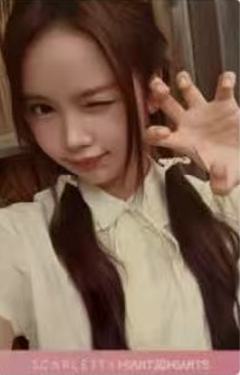 scarlett代言卡1