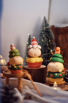 草莓猪猪马芬杯蛋糕-资料图