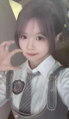 黄宣绮 B·RISE梦之门主题小卡 ver.C