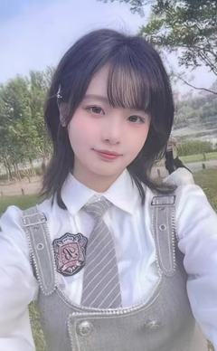 黄怡慈 B·RISE梦之门主题小卡 ver.B