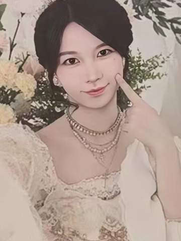 龙亦瑞《秋欧》主题小卡 ver.C