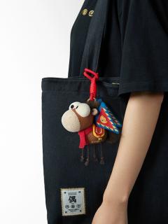 一马当先挂偶-旗开得胜版-资料图