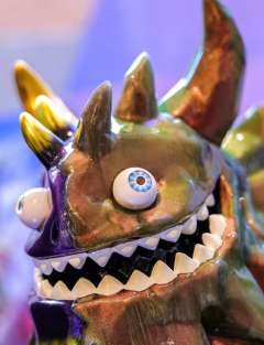 MEGA INSTINCTOY × T9G侵蚀-紫翠宝石-资料图