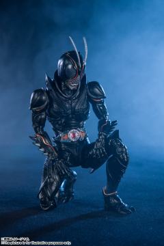 SHF 假面骑士Black Sun 日亚限定款（含台座）-资料图