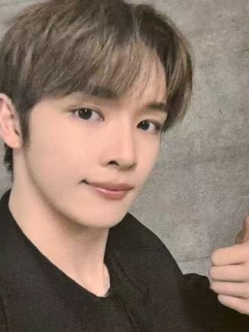 东京场周满额卡 橙 ver.B