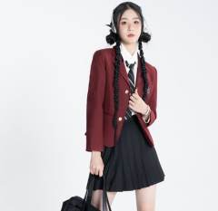 两粒扣-资料图