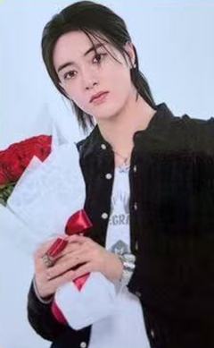 咖啡店满额卡 头