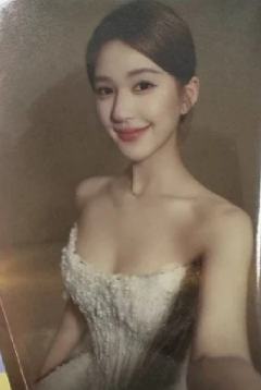 自由点代言自拍卡