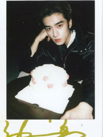 睿士杂志拍立得 ver.B