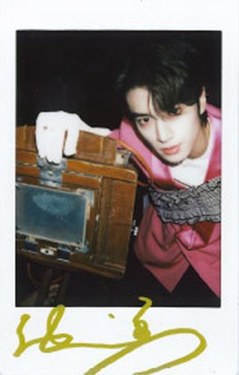 睿士杂志限定拍立得 ver.B