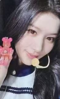 暴力熊联名卡 纱