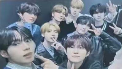 多乐之日蛋糕卡 团