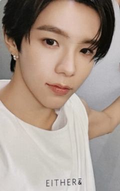 either&唇釉卡 酱
