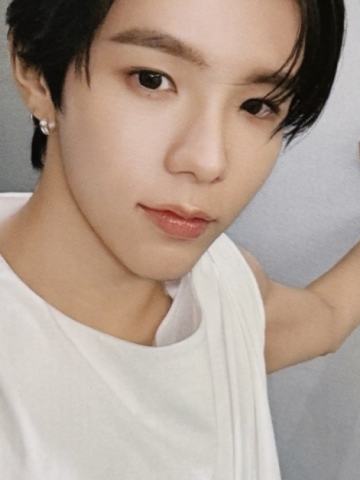 either&唇釉卡 酱