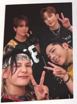 q音星光卡碎卡撕拉片 团