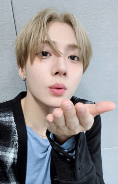 多乐之日蛋糕卡1 吹蜡烛ver.