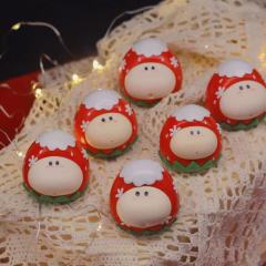 雪顶草莓-资料图